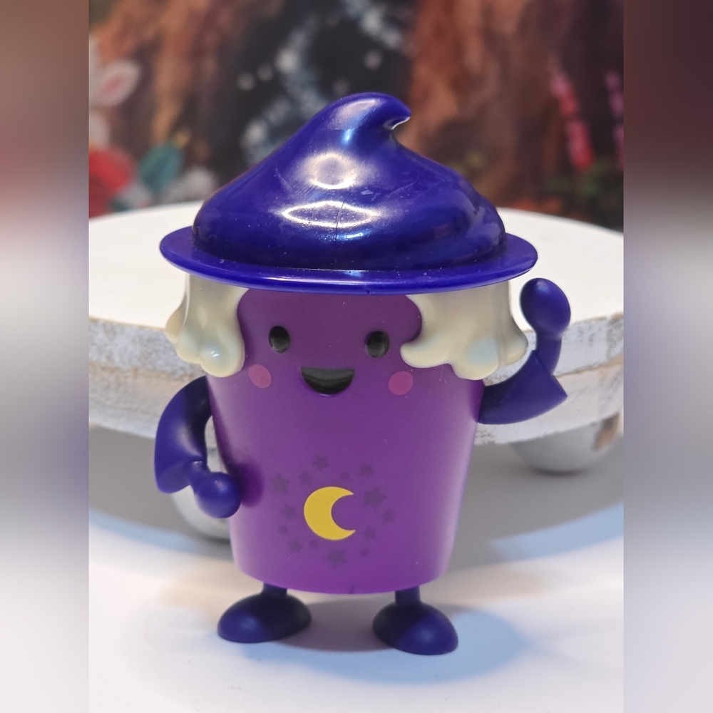 Wendy's Frosty Frights Cold Spell Witch Plastic Toy [ Read Details ]